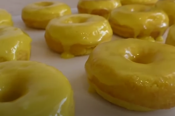 Lemon Donuts: A Zesty Delight