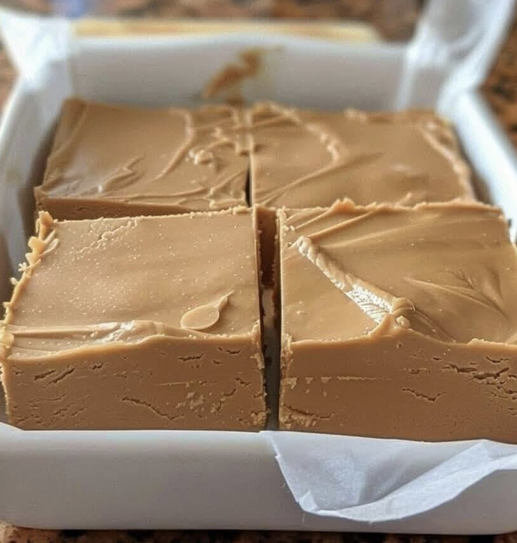 2-Ingredient Peanut Butter Fudge