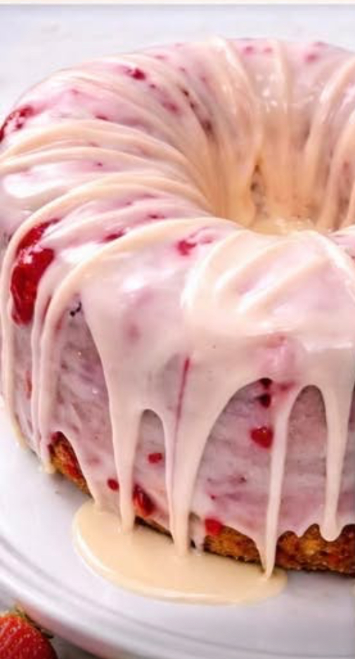 Homemade Strawberry Cream Cheese Pound Cake