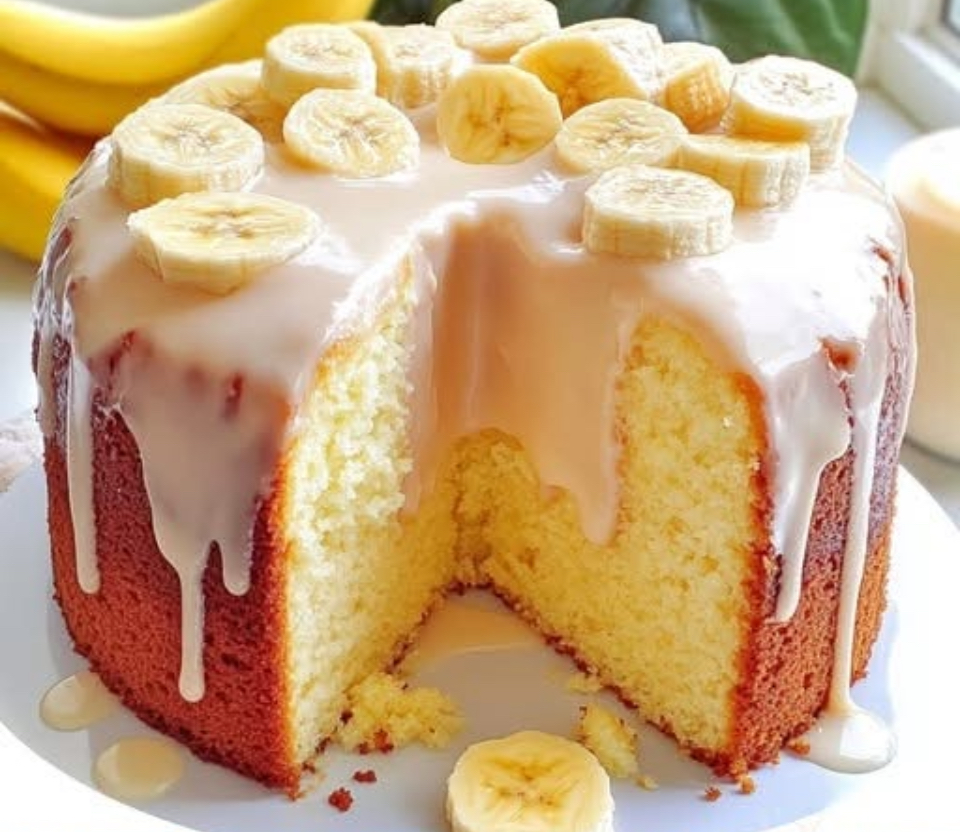 Buttermilk Banana Pudding Pound Cake